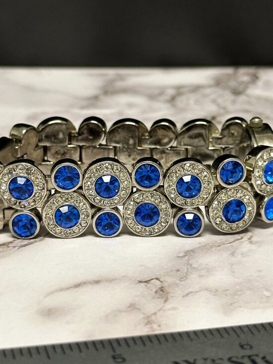 Suzanne Somers Watch Women Silver Tone Blue Rhinestone Bling Band New Battery main image 13